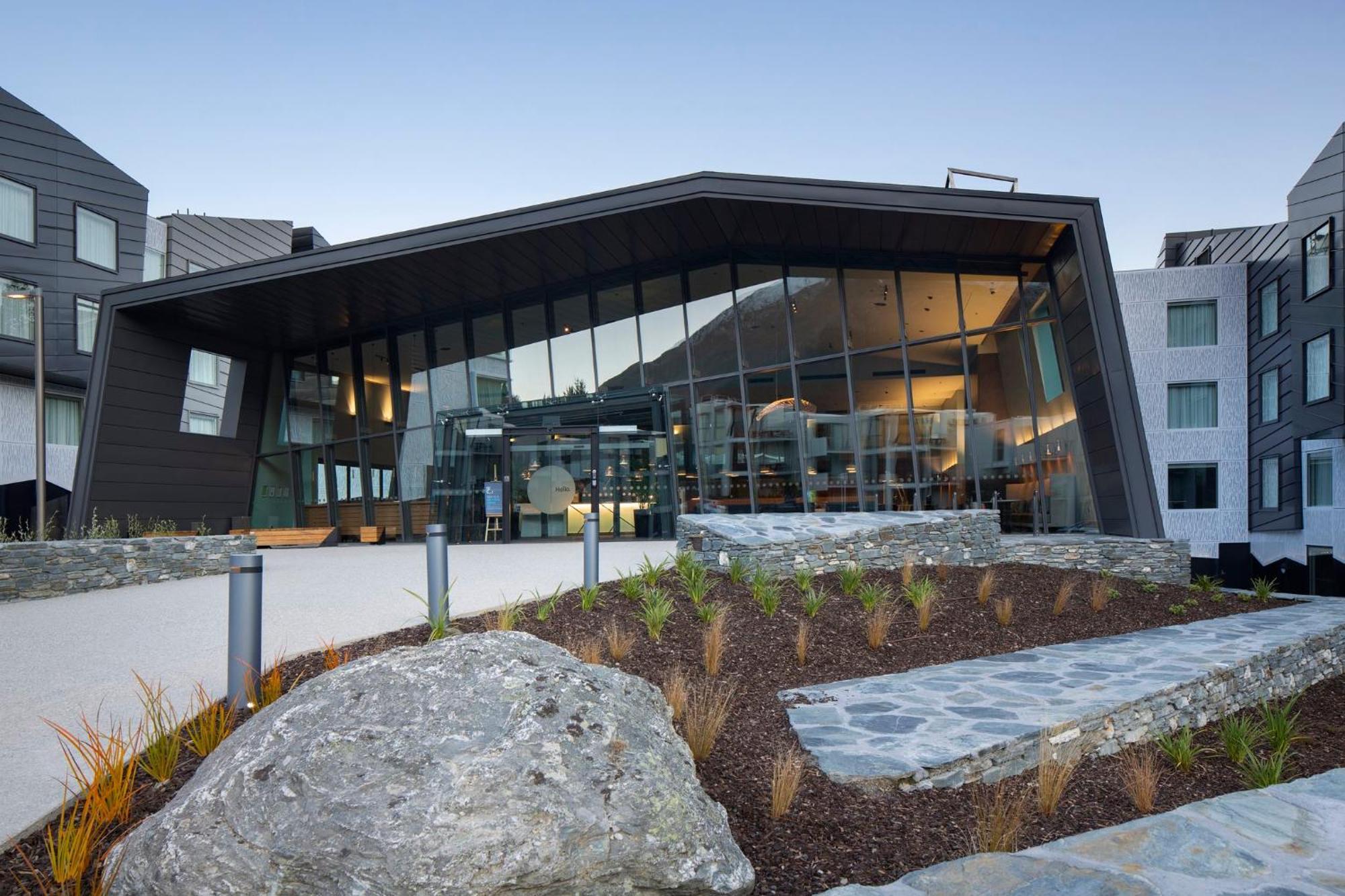 Express & By Ihg 4* Queenstown