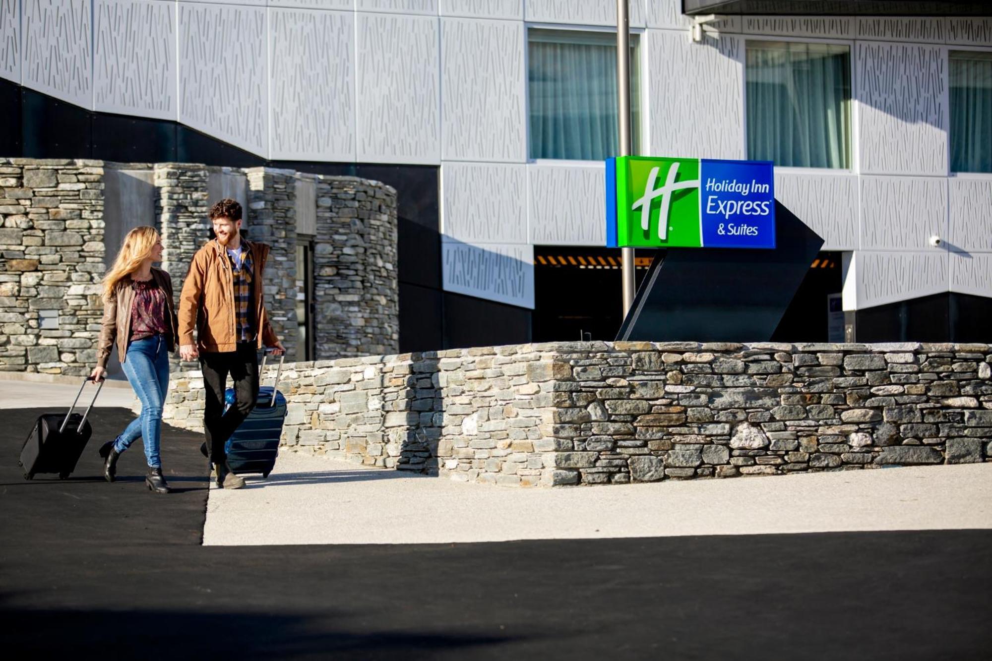 Express & By Ihg 4* Queenstown
