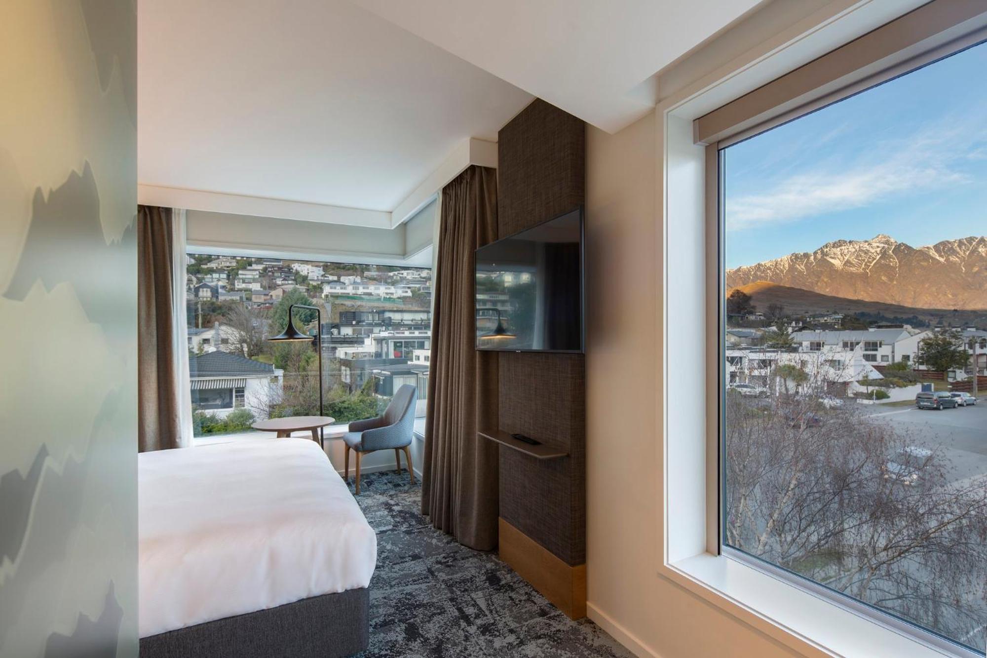 Hotel Express & By Ihg Queenstown