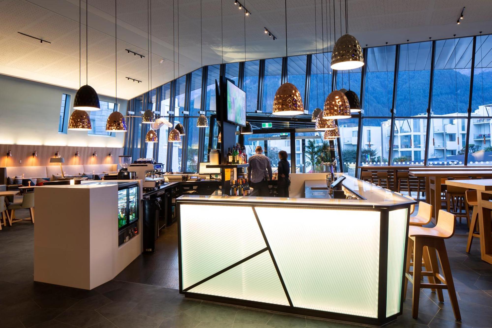 Express & By Ihg 4* Queenstown